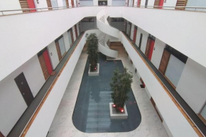 Lovely DB room & 2x Sofa bed - listed Art Decco 1 Double Bed & 1 Double Sofa bed lounge